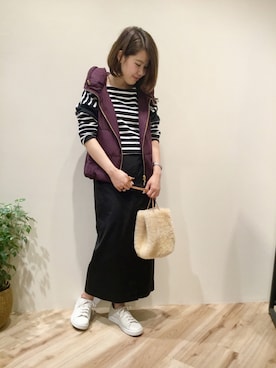 「巾着バッグ」｜「アイテム（ダウンベスト）」を使った、sa-kiiさん（レディース・159cm）の秋コーディネート