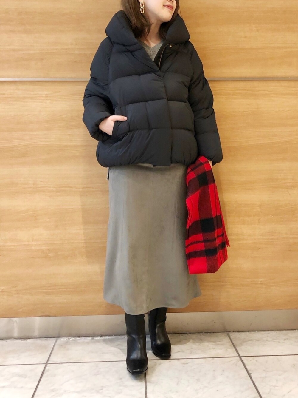 「冬コーデ、カジュアルコーデ、オトナカジュアル、ニット、RIVEDROITE、winter、SALE、休日コーデ、ダウン、いいね、save、フォローお願いします🤑」｜「RIVE DROITEのこれからの時期に欠かせない　ショールカラーダウンコート　（フードなし）（ダウンジャケット/コート、ブラック系）」を使った、sa-kiiさん（レディース・159cm）の冬コーディネートの1枚目の写真