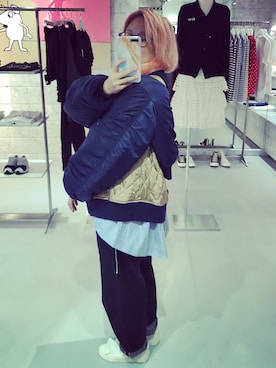「UNDERCOVER（アンダーカバー）のアイテム（MA-1）」を使った、劉 麗萍さん（レディース・153cm）の冬コーディネート