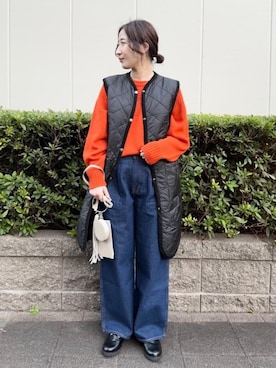 「でにむ」｜「アイテム（ダウンベスト）」を使った、和泉さん（レディース・157cm）の秋コーディネート