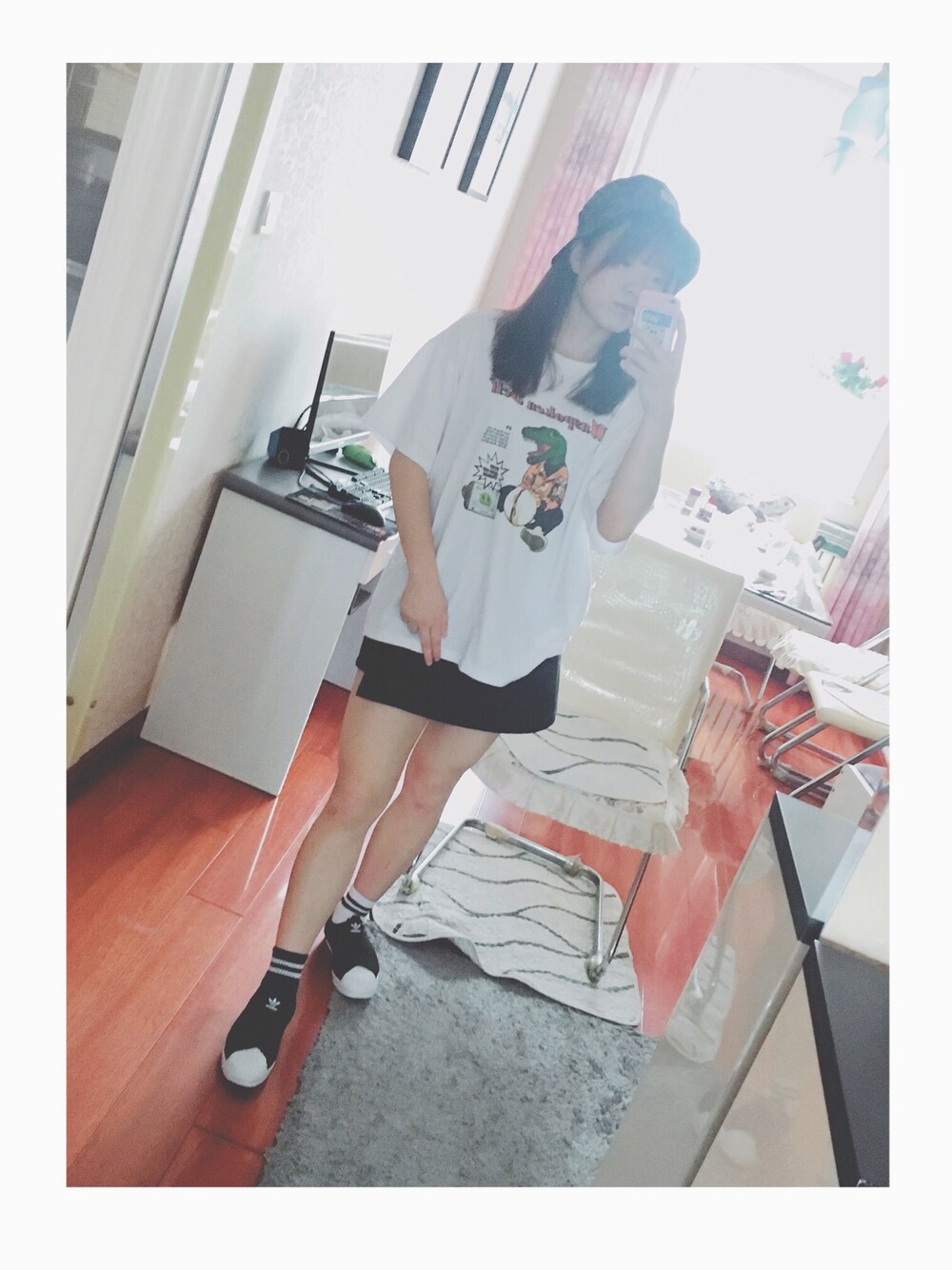「雨の日コーデ」｜「adidasのアイテム（シューズ、ブラック系）」を使った、bubble_vikiiさん（レディース・163cm）の夏コーディネートの1枚目の写真
