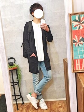 gaku is wearing MONO-MART "多ボタンロング丈カーディガン/オーバーサイズ"