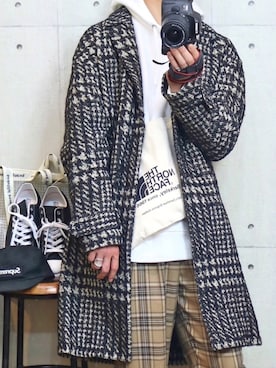 「アイテム（チェスターコート、ホワイト系）」を使った、gakuさん（メンズ・173cm）の秋コーディネート