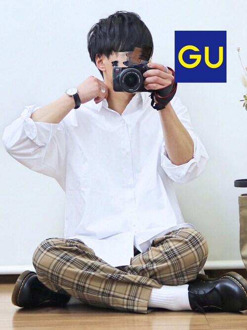 gaku使用「YARD PLUS（YARD PLUS スリットビックシャツ）」的時尚穿搭