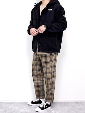 「Guess（ゲス）のアイテム」を使った、gakuさん（メンズ・173cm）の冬コーディネート