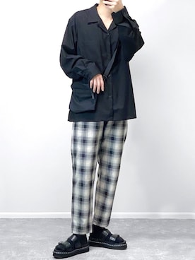 「Dr. Martens（ドクターマーチン）のアイテム（サンダル）」を使った、gakuさん（メンズ・173cm）の秋コーディネート