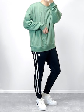 「kutir（クティール）のアイテム（スウェット）」を使った、gakuさん（メンズ・173cm）の秋コーディネート
