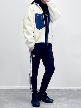 「GU（ジーユー）のアイテム（スニーカー）」を使った、gakuさん（メンズ・173cm）の秋コーディネート