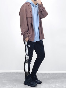 「GU（ジーユー）のアイテム（スニーカー）」を使った、gakuさん（メンズ・173cm）の秋コーディネート