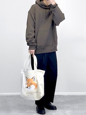 「MAISON KITSUNE」｜「アイテム（その他）」を使った、gakuさん（メンズ・173cm）の秋コーディネート