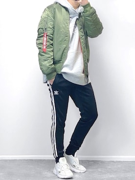 「アイテム（MA-1）」を使った、gakuさん（メンズ・173cm）の冬コーディネート