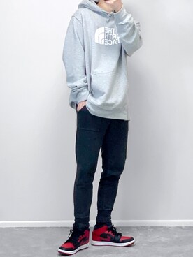 「エアジョーダン」｜「アイテム（その他）」を使った、gakuさん（メンズ・173cm）の春コーディネート