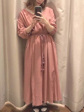 「natural couture（ナチュラルクチュール）のタッセルベルト付きカシュクールワンピース（ワンピース）」を使った、ayanoさん（レディース・157cm）の夏コーディネート