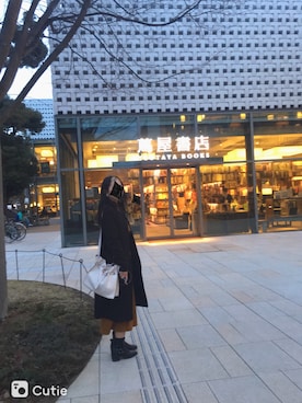 「蔦屋書店」｜西维因さん（レディース・163cm）の春コーディネート