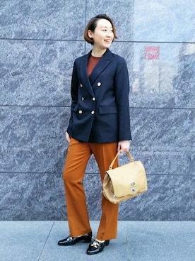 「EFFE BEAMS（エッフェビームス）のアイテム（パンツ）」を使った、Demi-Luxe BEAMSさん（レディース・165cm）の秋コーディネート