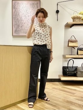 「EFFE BEAMS（エッフェビームス）のアイテム（パンツ）」を使った、Demi-Luxe BEAMSさん（レディース・162cm）の春コーディネート