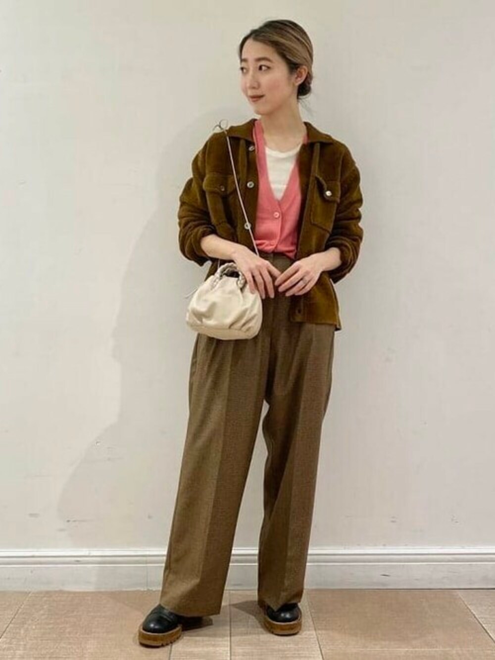 BATONER / 別注 コーデュロイ カーディガンを使った人気ファッション