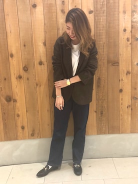 「アイテム（バングル/リストバンド）」を使った、knさん（レディース・166cm・20代）の秋コーディネート
