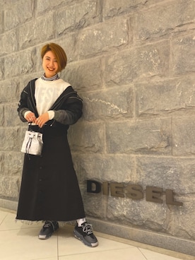 「ディーゼル」｜「アイテム（ナイロンジャケット）」を使った、ＲＩＮさん（レディース・167cm）の秋コーディネート