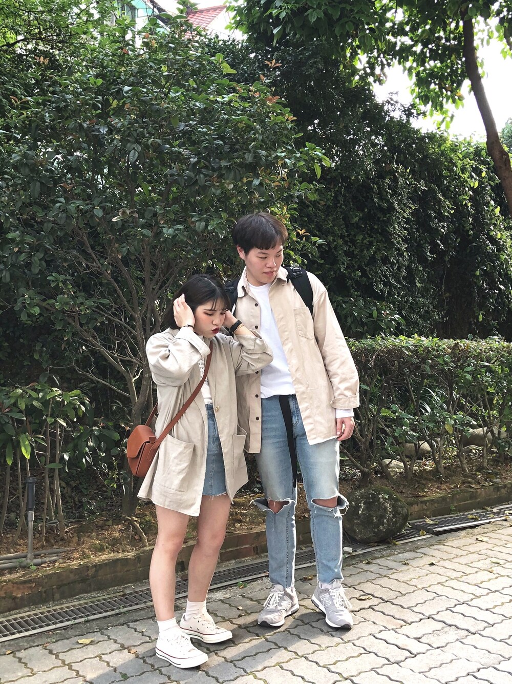 「ABOKI、FLYDAY、theboy、NEWBALANCE、m1400、Taiwan、korea、carhartt、春コーデ、couple」｜「ABOKIのアイテム（シャツ/ブラウス、ベージュ系）」を使った、진일상さん（メンズ・175cm）の春コーディネートの1枚目の写真