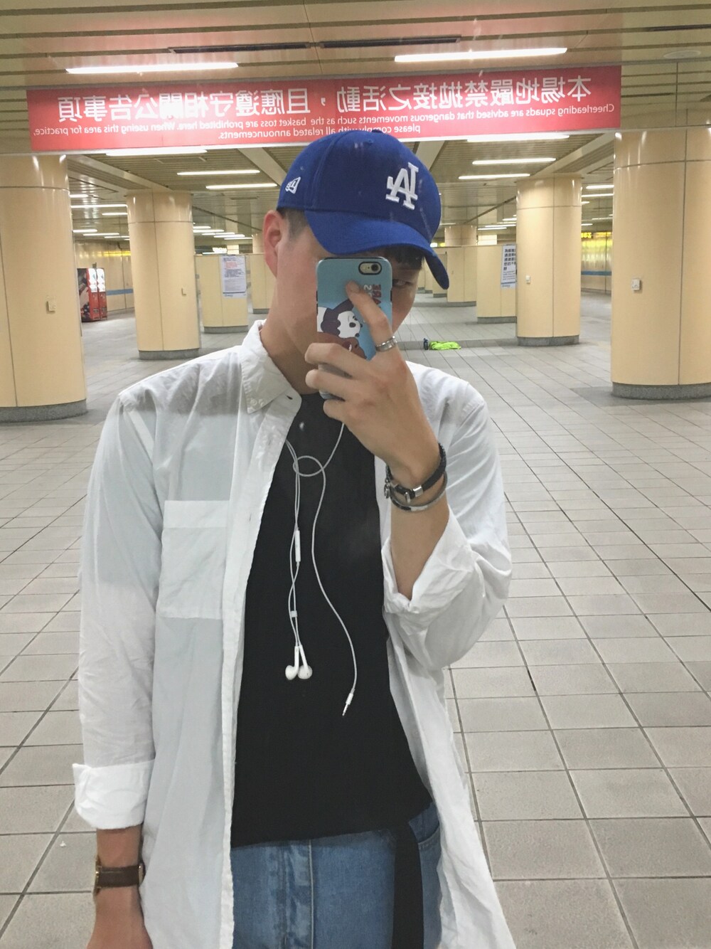 「summer、NEW ERA、UNIQLO、Tomonari、korea、Taiwan、street、fashion、ootd、여름」｜「NEW ERAのNEWERA 9FORTY CAP MLB LOS ANGELES DODGERS 【HOME】 ROYAL（キャップ、ブルー系）」を使った、진일상さん（メンズ・175cm）の夏コーディネートの1枚目の写真