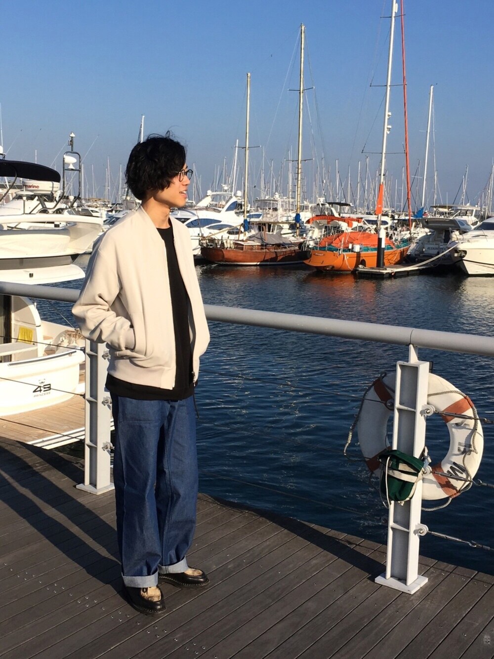 「417 by EDIFICE、Paraboot、オーバーサイズ、ペインターパンツ」｜「OLIVER PEOPLESの505 （メガネ、ブラック系）」を使った、わみさん（メンズ・180cm）の春コーディネートの1枚目の写真