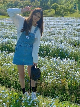 「Calvin Klein（カルバン・クライン）のアイテム（サロペット/オーバーオール）」を使った、yukaさん（レディース・165cm）の春コーディネート