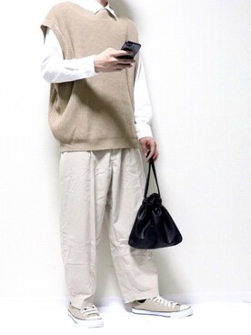 tatsu使用「ユニクロ（イージーケアジャージースリムフィットシャツ（長袖））」的時尚穿搭
