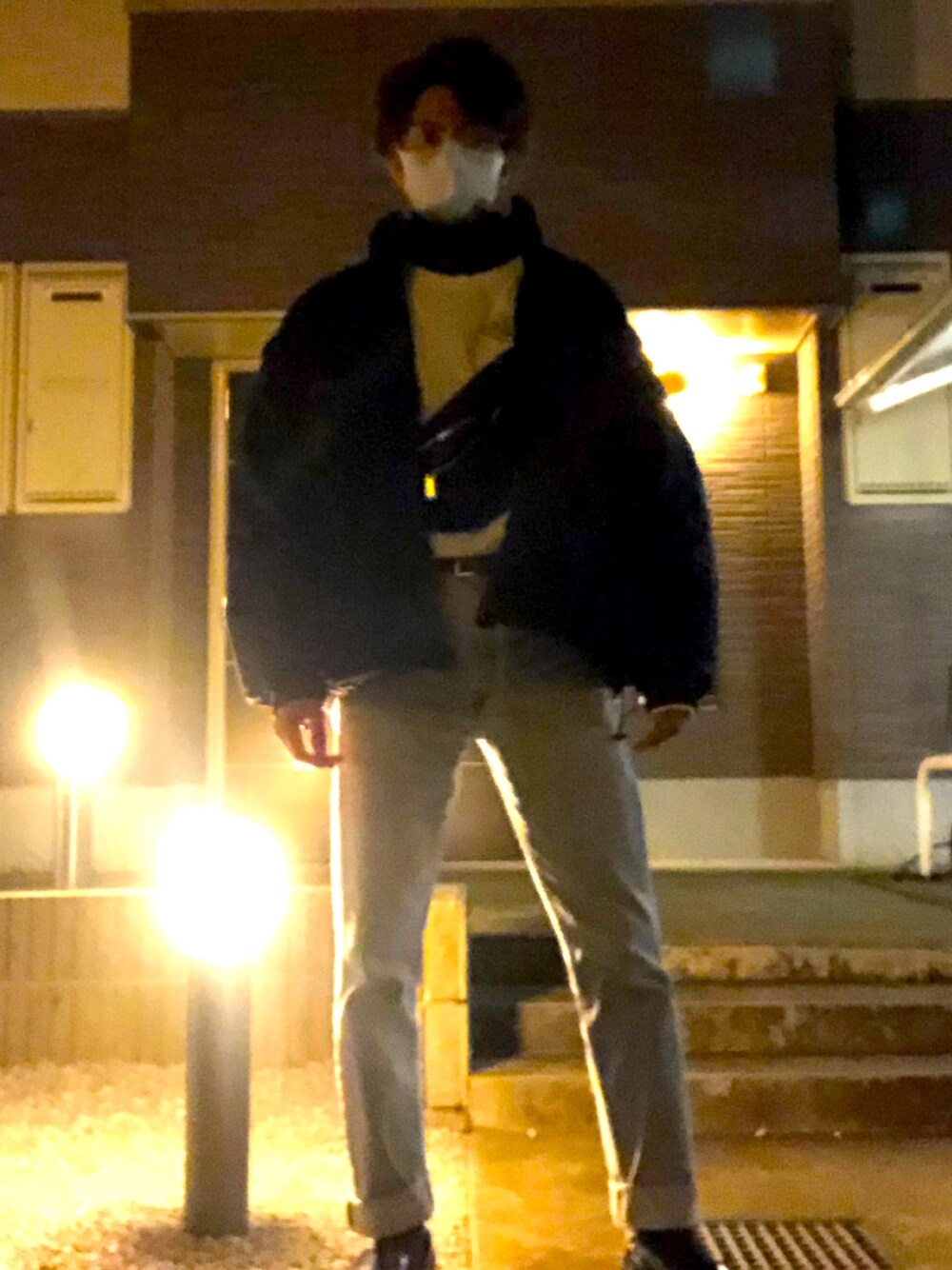 「ダウンジャケット、Dickies、タックイン」｜「CASPER JOHNのReversible Boa Down Jacket/リバーシブルボアダウンジャケット(ダウン70%,フェザー30%)（ダウンジャケット/コート、ブラック系）」を使った、ゆーたさん（メンズ・165cm）の冬コーディネートの1枚目の写真