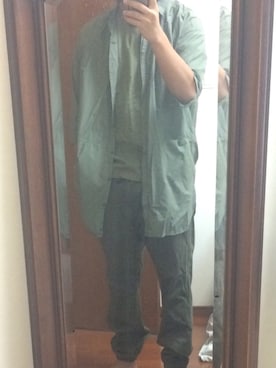 「カーキパンツ」｜中村 健太郎さん（メンズ・173cm）の秋コーディネート