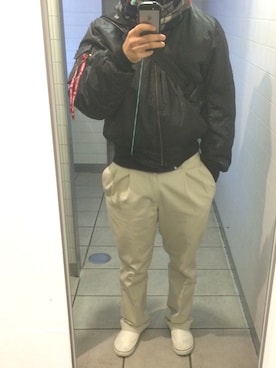 「クリスマス」｜「アイテム（MA-1）」を使った、中村 健太郎さん（メンズ・173cm）の冬コーディネート