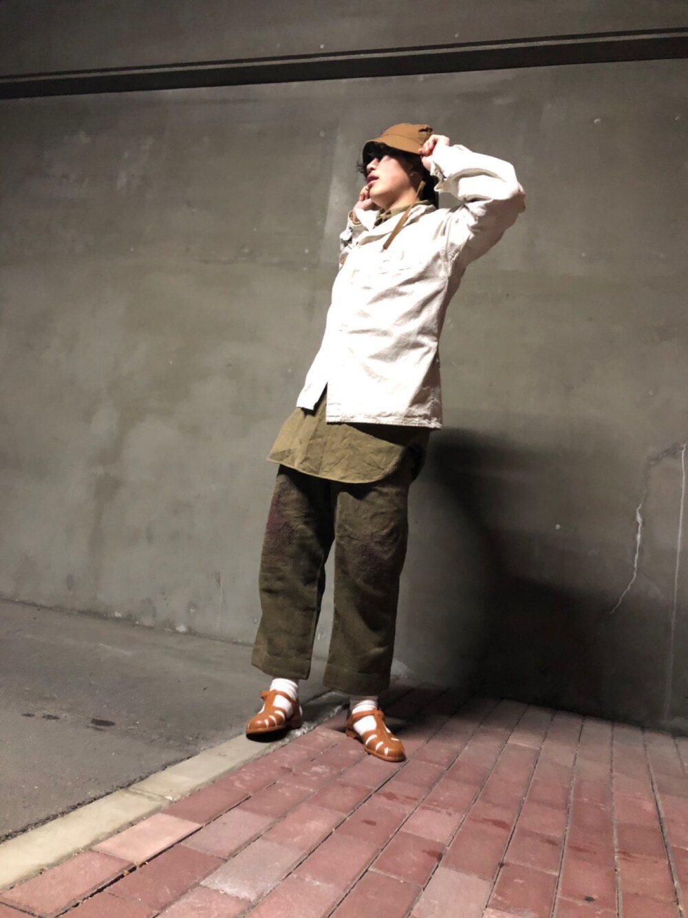 「VINTAGEのアイテム（その他アウター、ホワイト系）」を使った、shuuuuunさん（メンズ・174cm）の冬コーディネートの1枚目の写真