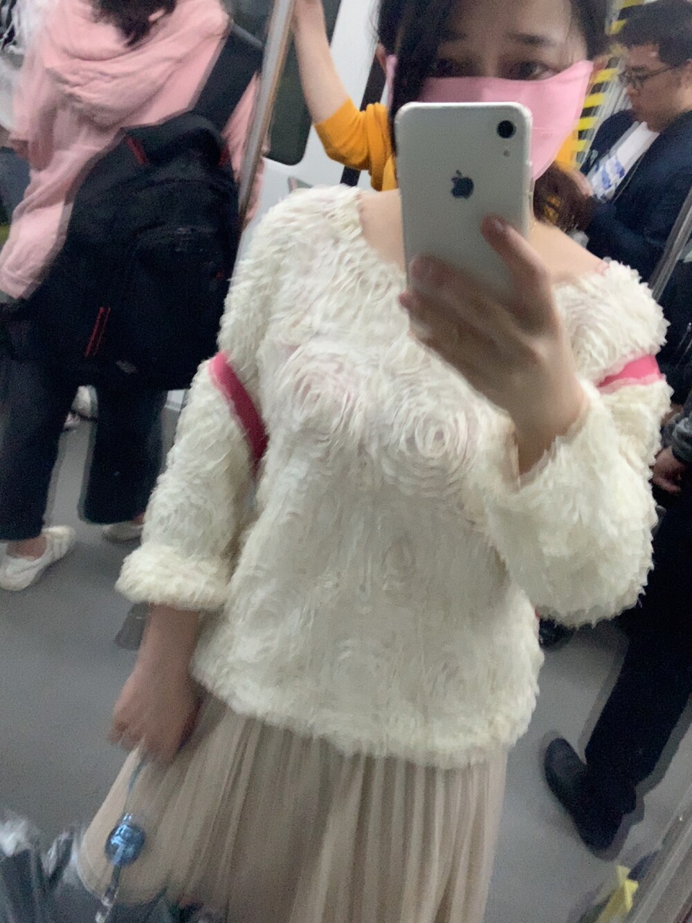「LUCA/LADY LUCK LUCAのアイテム（トップス、ホワイト系）」を使った、小宝宝综合症さん（レディース・155cm）の春コーディネートの1枚目の写真
