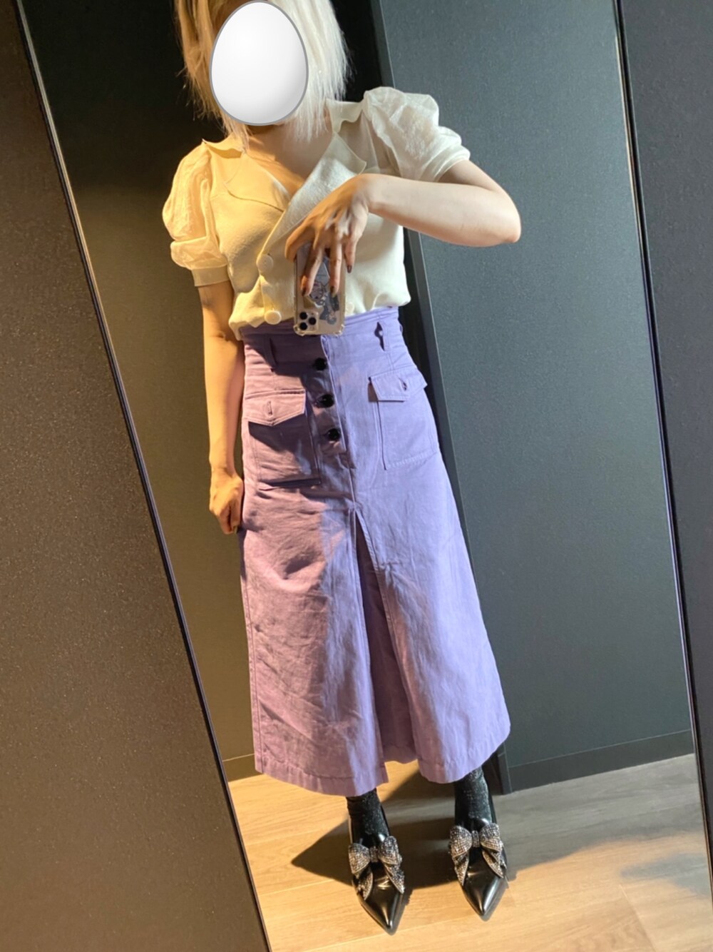 「ROYAL PARTYのグラステーラードトップス（ニット/セーター、ホワイト系）」を使った、みきさん（レディース・155cm）の秋コーディネートの1枚目の写真