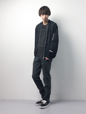 「PUNYUS（プニュズ）のアイテム」を使った、セキユウスケさん（メンズ・180cm）の冬コーディネート
