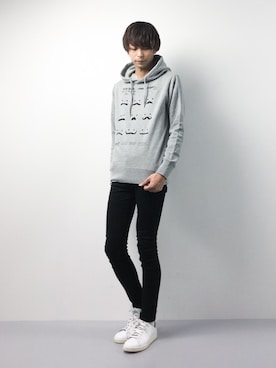 「Design Tshirts Store graniph（デザイン　ティーシャツ　ストア　グラニフ）のアイテム」を使った、セキユウスケさん（メンズ・180cm）の冬コーディネート