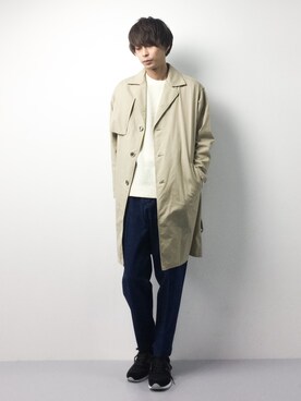 「COMME CA ISM（コムサイズム）のアイテム（トレンチコート）」を使った、セキユウスケさん（メンズ・180cm）の冬コーディネート