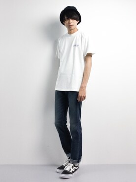 「Right-on（ライトオン）のアイテム（デニムパンツ）」を使った、セキユウスケさん（メンズ・180cm）の春コーディネート