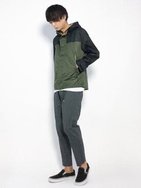 「ZIP FIVE（ジップファイブ）のアイテム（マウンテンパーカー）」を使った、セキユウスケさん（メンズ・180cm）の夏コーディネート