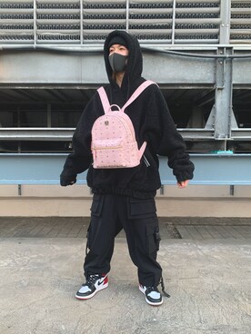 Mcm エムシーエム のバックパック リュック ピンク系 を使ったメンズ人気ファッションコーディネート Wear