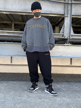 「WHITELAND（ホワイトランド）のアイテム（スウェット）」を使った、otokuniさん（メンズ・165cm）の冬コーディネート