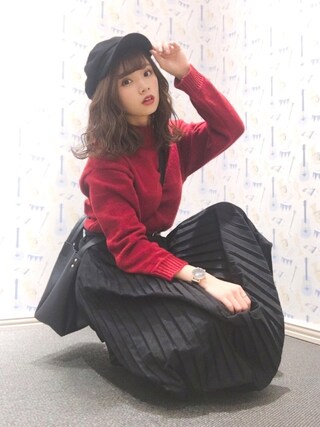 Haruka is wearing earth music&ecology "・プリーツミモレスカート"