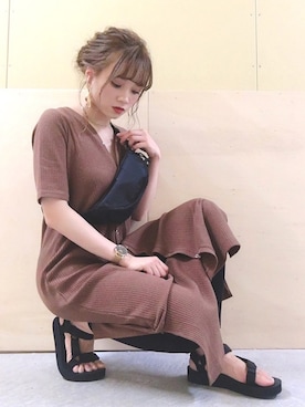 「ブラウンコーデ」｜「アイテム（アナログ腕時計）」を使った、Harukaさん（レディース・158cm）の夏コーディネート