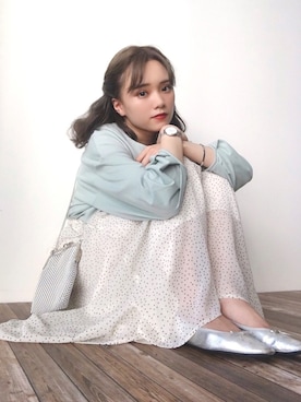 「春カラー」｜「アイテム（腕時計）」を使った、Harukaさん（レディース・158cm）の冬コーディネート