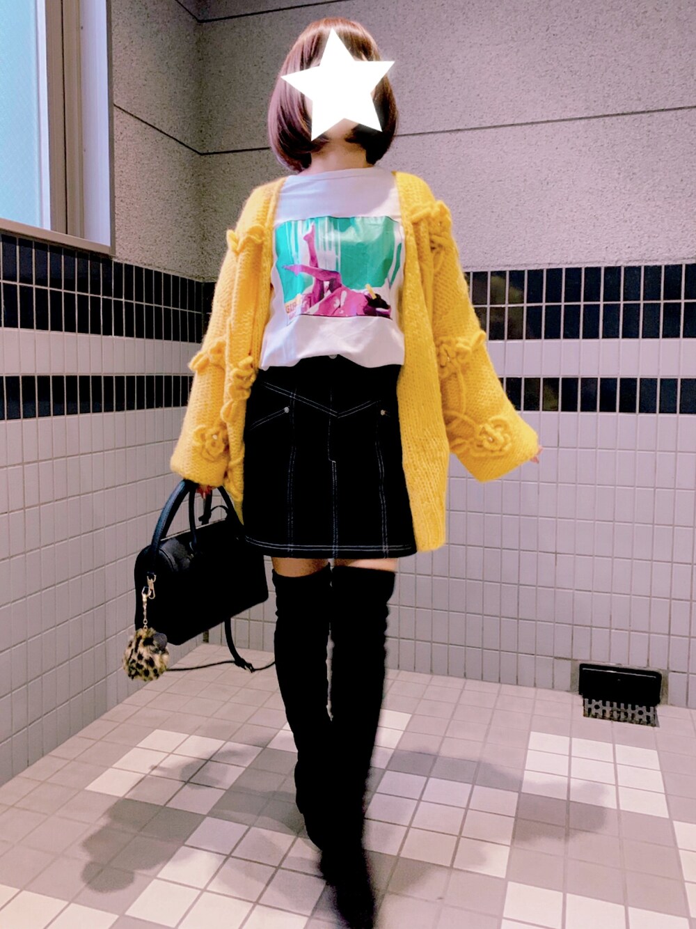 「snidel、スナイデル、ニーハイブーツ、リリーブラウン、Lily Brown、低身長コーデ、ニット、ケイト・スペード ニューヨーク(kate spade new york)」｜「SNIDELのタイトスカートショートパンツ（その他パンツ、ブラック系）」を使った、minnieさん（レディース・148cm）の冬コーディネートの1枚目の写真
