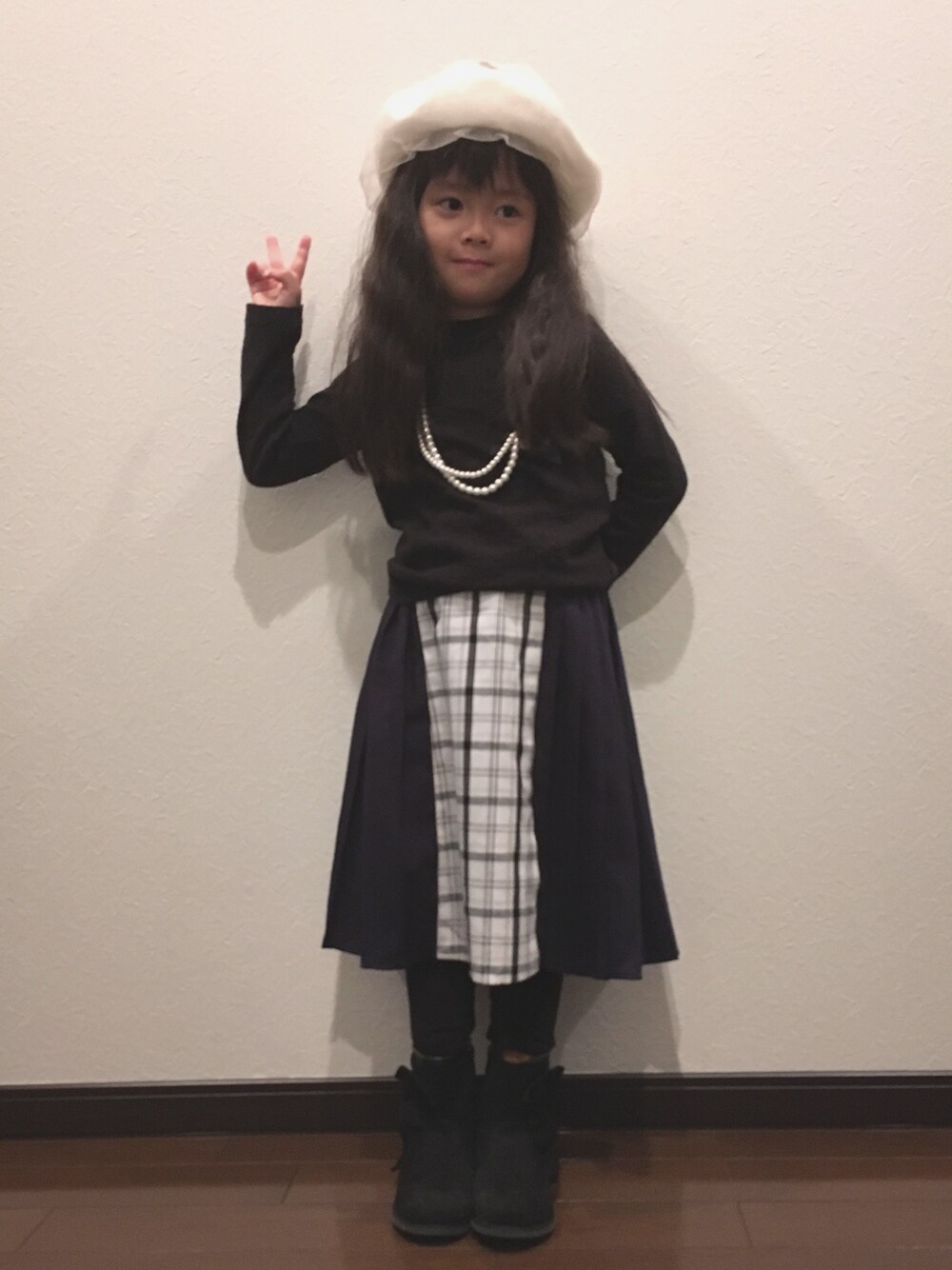 「ブランシェス」｜「BRANSHESのチュールレイヤードベレー帽（ハンチング/ベレー帽、ホワイト系）」を使った、あんぱんちさん（キッズ・110cm）の秋コーディネートの1枚目の写真