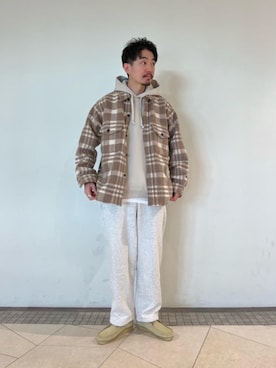 「Clarks（クラークス）の＜CLARKS（クラークス）＞ WALLABEE/ワラビー（ブーツ、ベージュ系）」を使った、Daisuke Kuoriさん（メンズ・180cm）の秋コーディネート