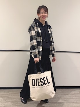 「DIESEL（ディーゼル）のアイテム（シャツ/ブラウス）」を使った、mutoyukiさん（レディース・168cm）の冬コーディネート