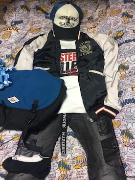 「アイテム（メッセンジャーバッグ、ブルー系）」を使った、名和 賢悟さん（メンズ・160cm）の秋コーディネート