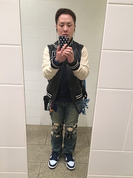 「スタッズ」｜「アイテム（スタジャン）」を使った、名和 賢悟さん（メンズ・160cm）の春コーディネート